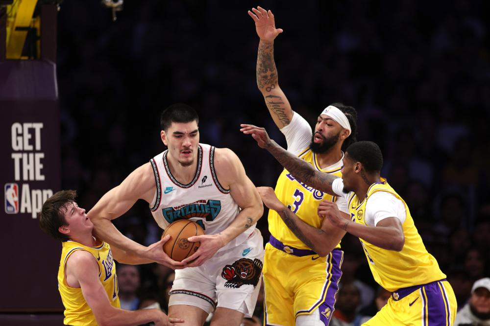 对于埃利奥 对于埃利奥